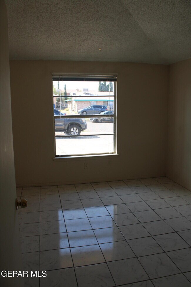 Building Photo - 11435 Sundrop Ct