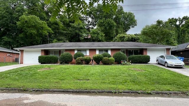 Primary Photo - 211 Elmwood Dr
