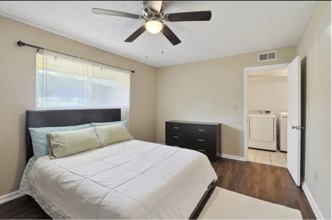 Building Photo - 144 Scandia Cir