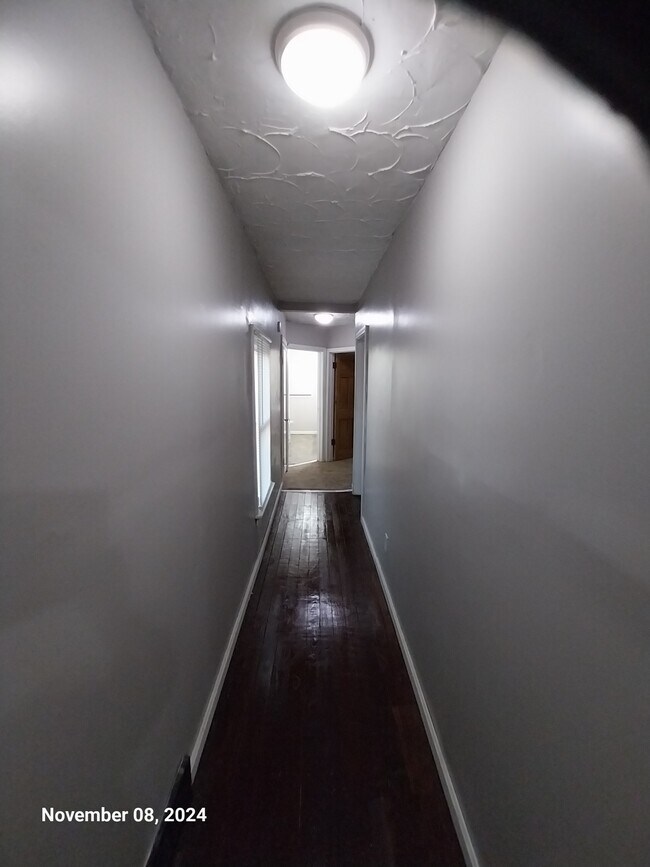 Upstairs hallway - 111 South Liberty Avenue