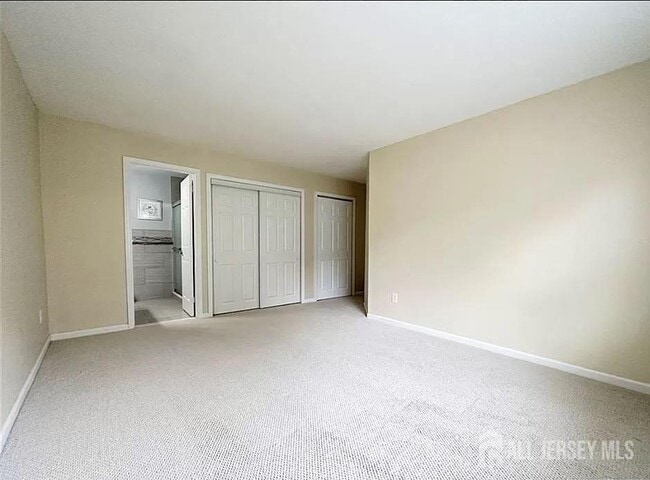 Building Photo - 2313 Bayhead Dr
