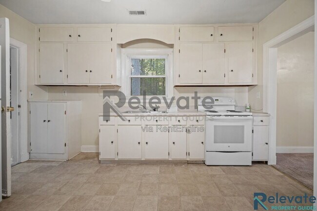 Building Photo - 9229 Reams Rd