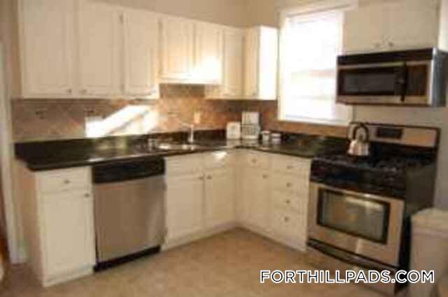 Building Photo - 49 Beech Glen St