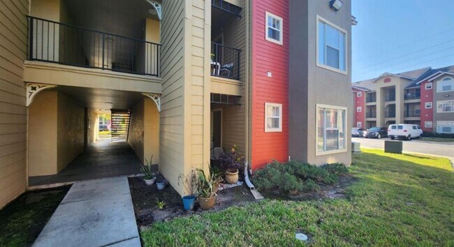 Building Photo - 2207 Antigua Pl