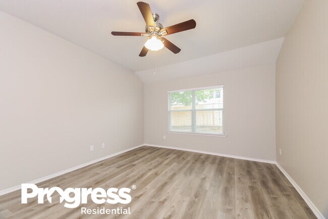 Building Photo - 1021 Comfort Dr