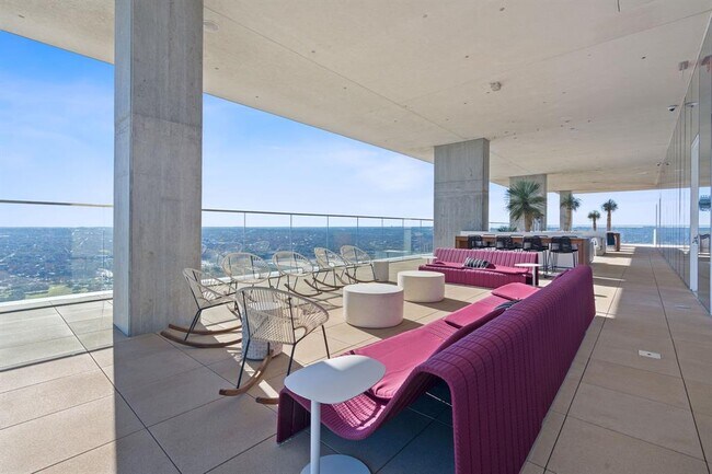 Building Photo - 301 West Ave