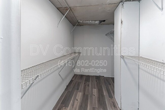 Building Photo - 2964 Werkridge Dr