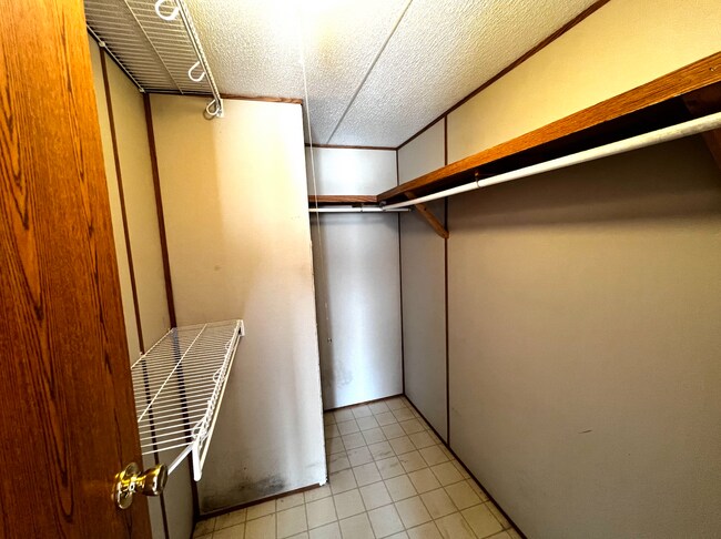 Building Photo - 222 B St