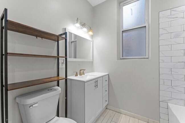 Building Photo - 5124 W Berenice Ave