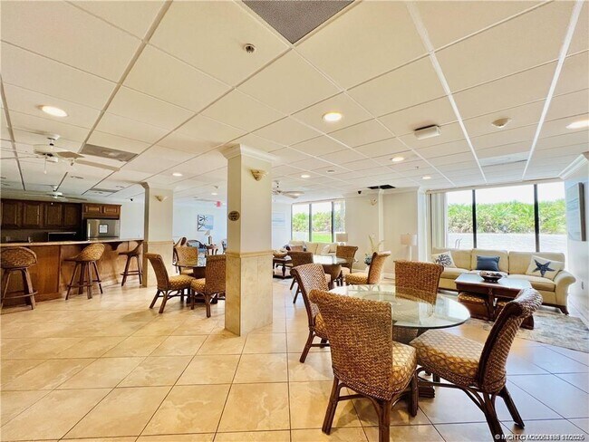 Building Photo - 10680 S Ocean Dr