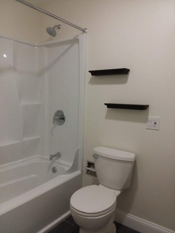 Building Photo - 2 Judge Street Path