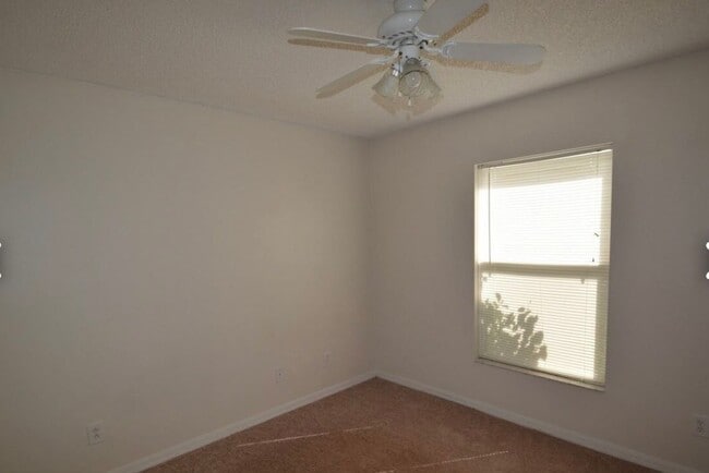 Building Photo - 590 Wickham Lakes Dr