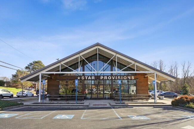 Building Photo - 1199 Huff Rd NW
