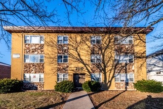 Building Photo - 2110 S 5th