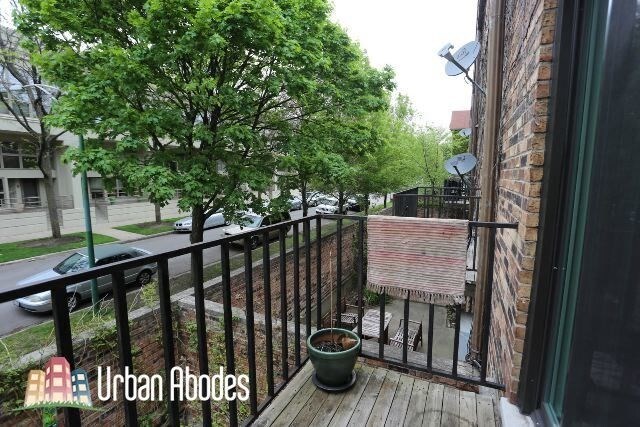 Building Photo - 1255 W Belden Ave