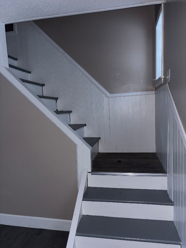 Building Photo - 2335 Maple Ave