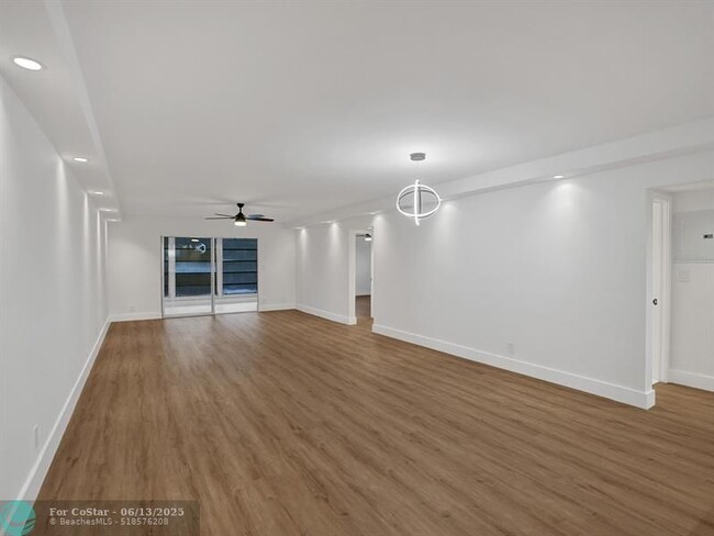 Building Photo - 3305 Aruba Way