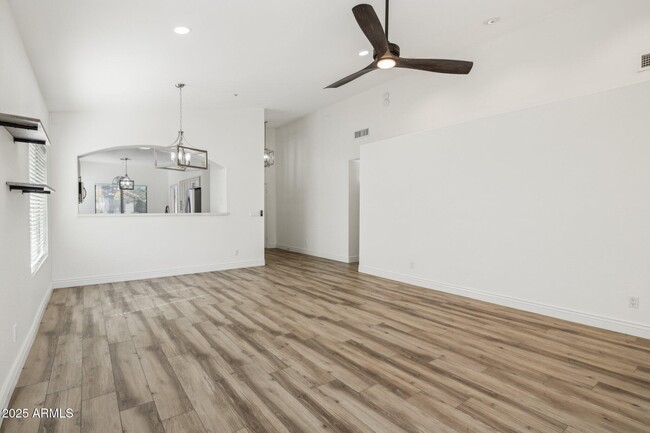 Building Photo - 3027 N 83rd Pl