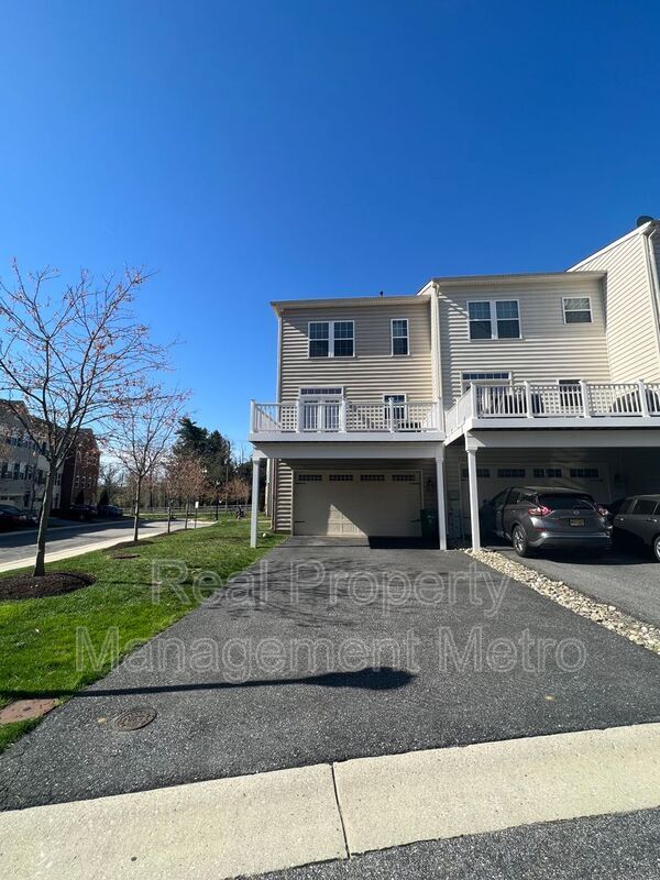 Building Photo - 10519 Old Ellicott Cir