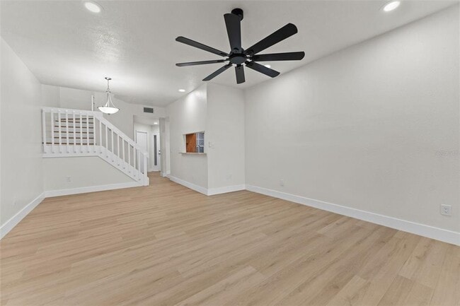 Building Photo - 3058 Overlook Pl