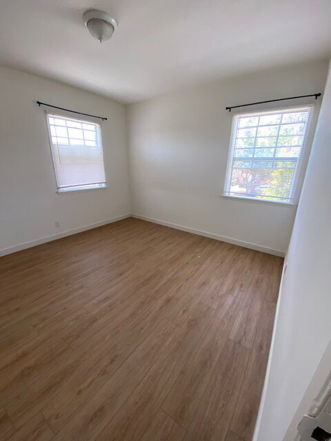 Building Photo - "Charming 2-Bed in Prime Culver City Location"
