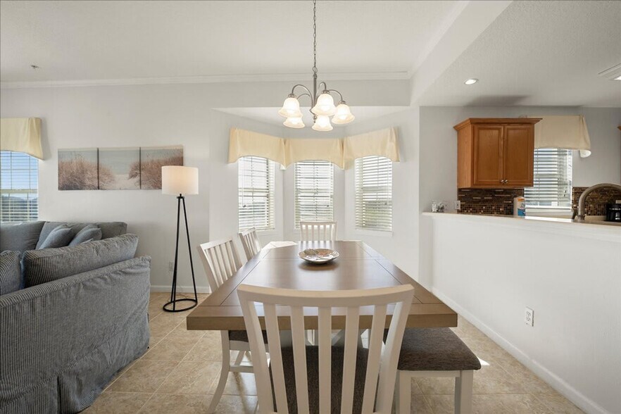 Building Photo - 264 Gibraltar Ct