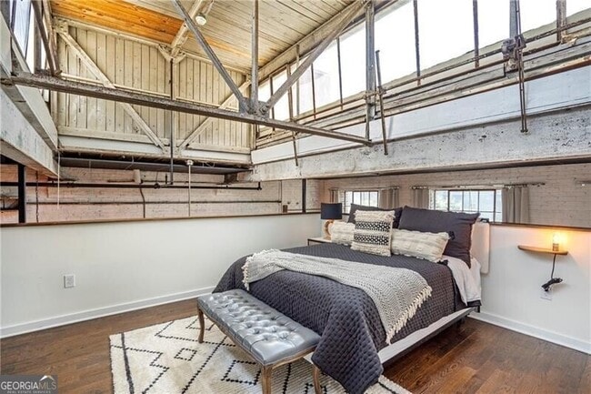 Building Photo - 650 Glen Iris Dr NE