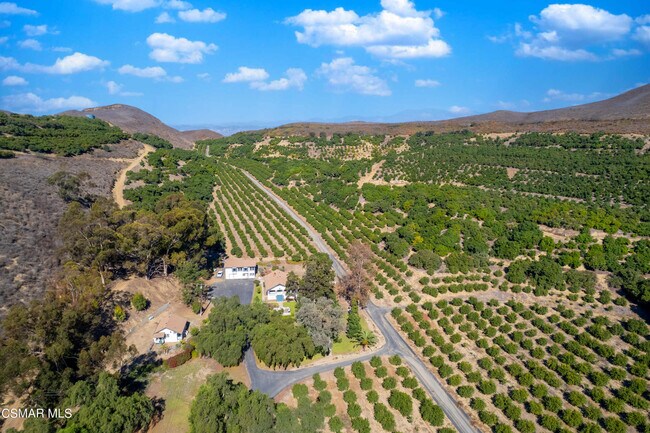 Building Photo - 641 W La Loma Ave