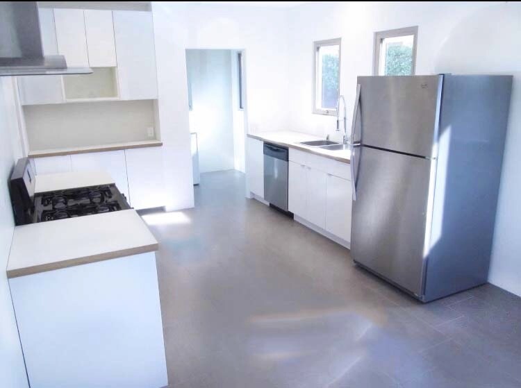Kitchen - 8251 W 4th St