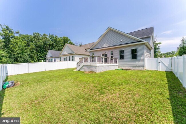 Building Photo - 12199 Aster Rd