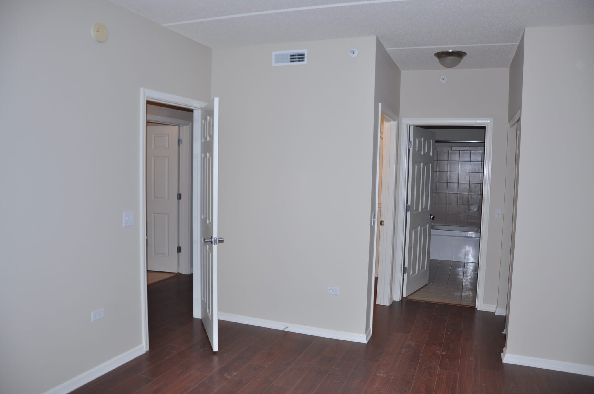 Building Photo - 656 Pearson St