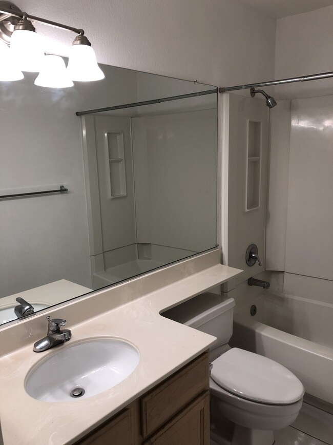Downstairs Bathroom Empty - 414 Galleria Dr