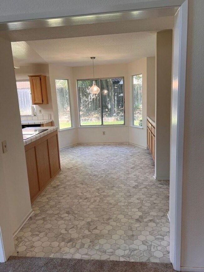 Building Photo - Exceptional Viborg Estates Home Near Downtown Solvang
