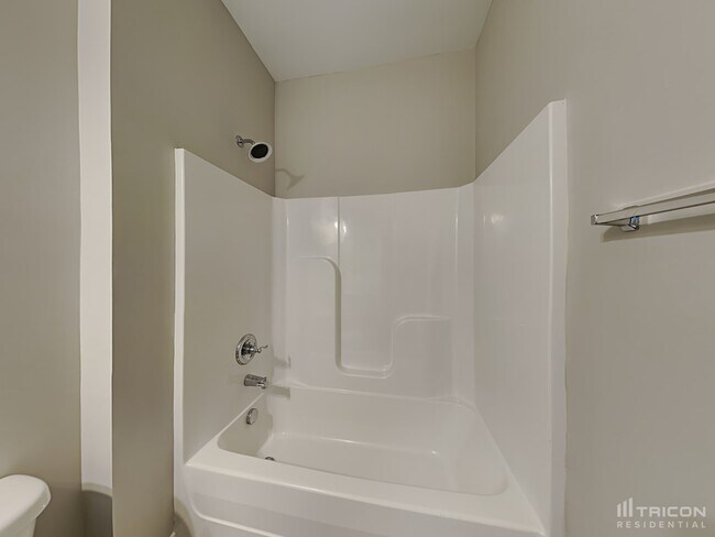 Building Photo - 1111 Westgate Dr