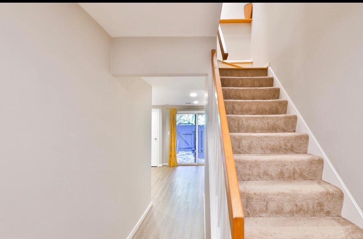 Building Photo - 11817 Coopers Ct