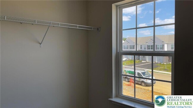 Building Photo - 1137 Martin Rd