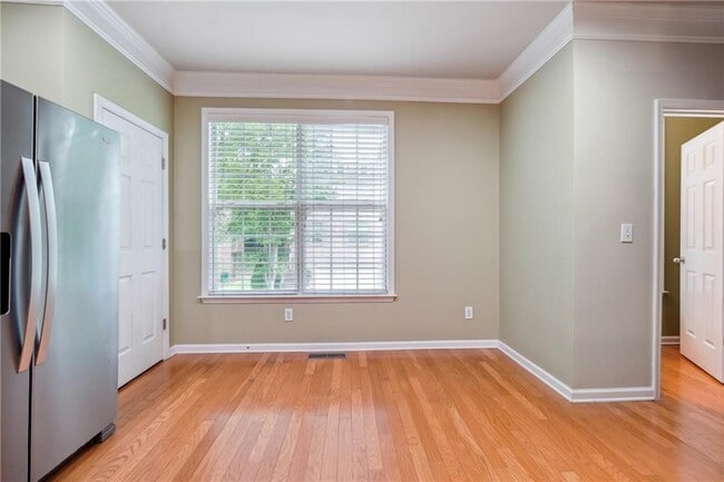 Building Photo - 5240 Wellsley Bend