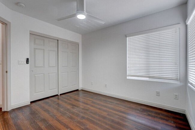 Building Photo - 9931 Rockside Ave