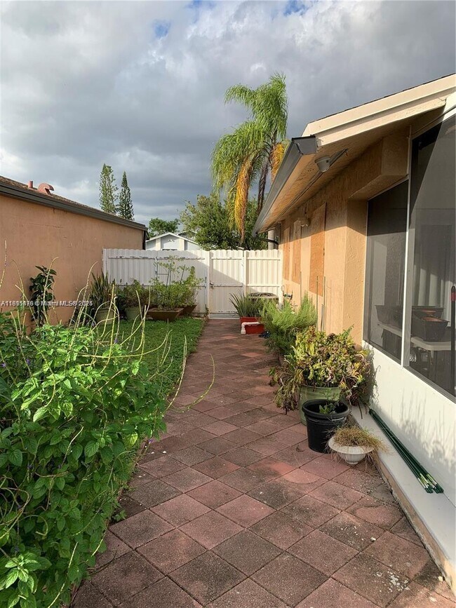 Building Photo - 11882 SW 209th Terrace