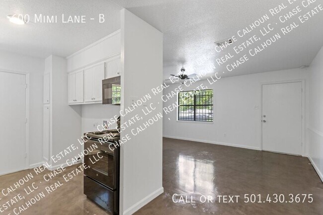 Building Photo - 600 Mimi Ln