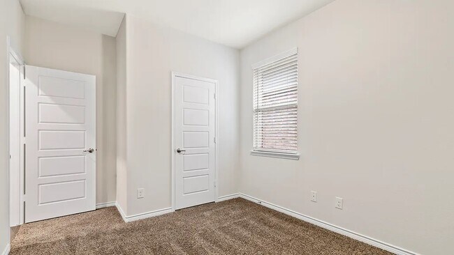 Building Photo - 2364 Evening Stone Dr