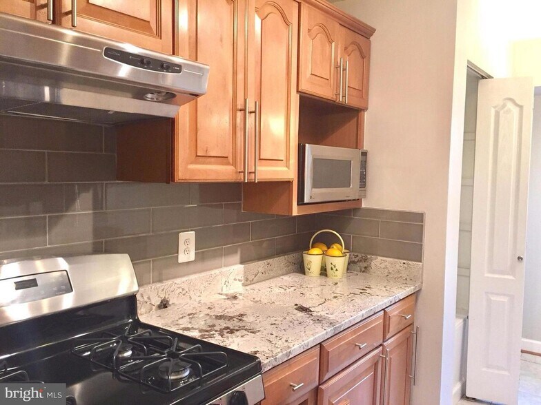 Building Photo - 401 N Beauregard St