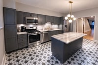 Building Photo - 2005 S 13th St