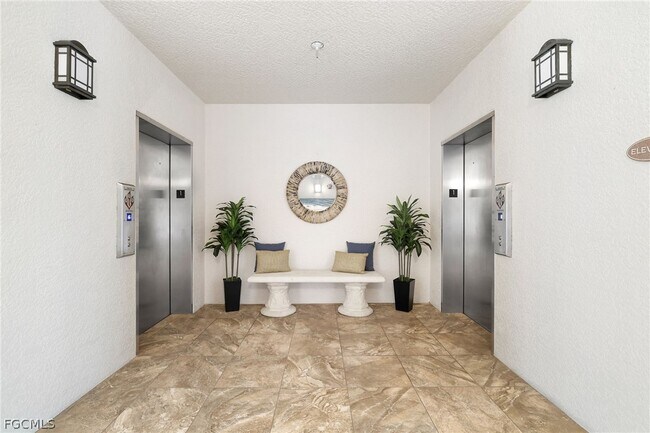 Building Photo - 5706 Cape Harbour Dr