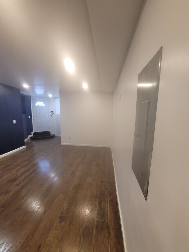 Building Photo - The Jefferson Apartment
