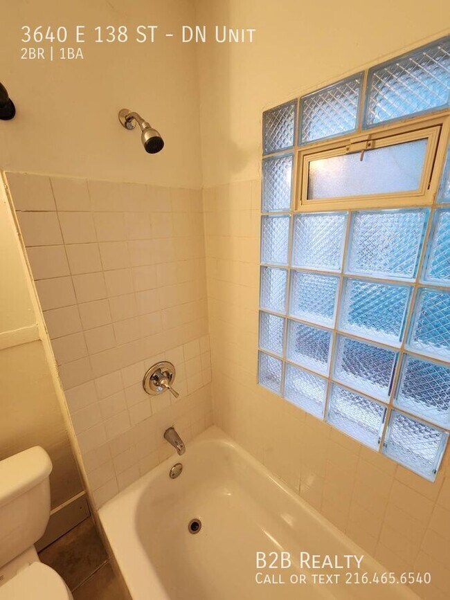 Building Photo - 3640 E 138th St