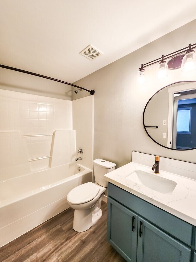 Building Photo - Arlington Rambler - 3bd/2ba