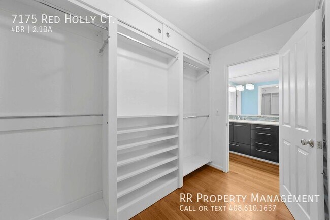 Building Photo - 7175 Red Holly Ct