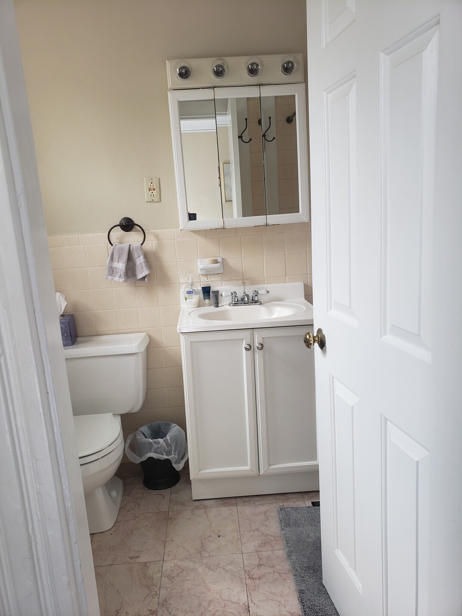 Building Photo - 466 Commonwealth Ave