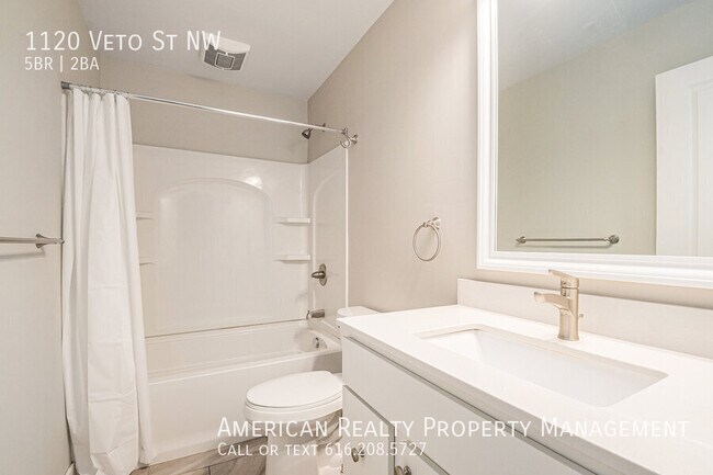 Building Photo - 1120 Veto St NW